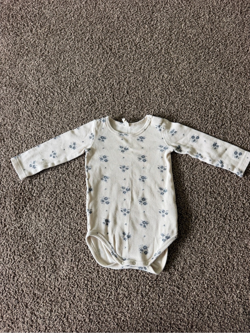 Quincy Mae floral bodysuit 6-12M